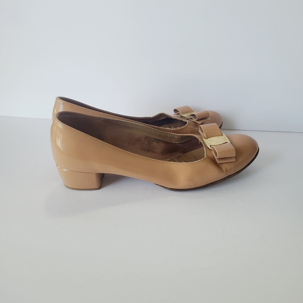 Salvatore Ferrogamo Patent Leather Tan Women's Shoes Size  7.5 - Picture 3 of 7